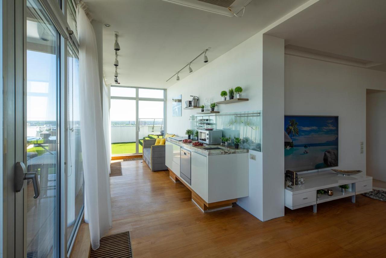 Skyhouse Riga Private Penthouse And Spa Exterior photo